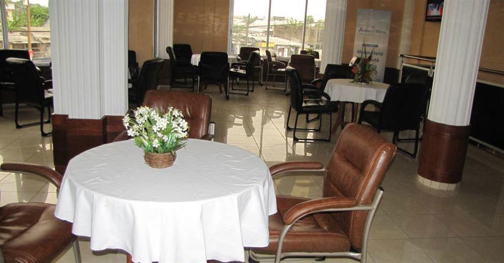 Afrique Hotel Douala Airport Экстерьер фото